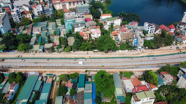 VIDEO: Toàn cảnh tuyến đường kết nối quận Ba Đình với sân bay Nội Bài trước ngày về đích - 11
