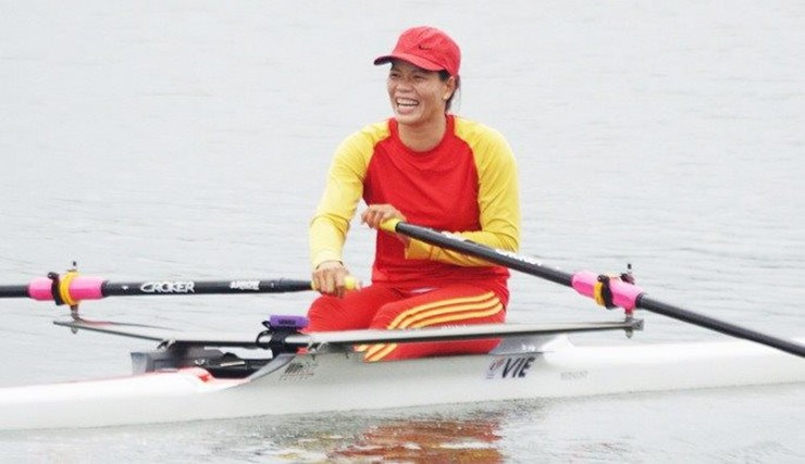 Nguyễn Thị Hương từ thi đấu đẩy gậy, vật trước khi đến với canoeing