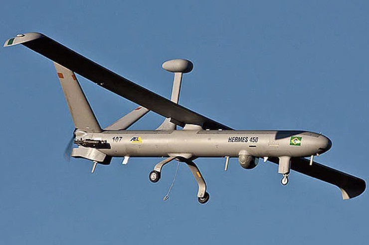Hermes 450 là UAV tầm trung vừa đóng vai trò trinh sát, vừa có khả năng mang vũ khí của Israel.