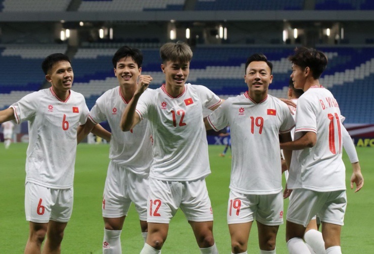 Đội tuyển U-23 Việt Nam sẽ chơi trận cuối vòng bảng gặp đối thủ mạnh U-23 Uzbekistan đêm 23-4. Ảnh: AN.