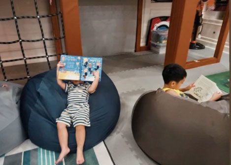 Các con của Tăng Thanh Hà được nuôi dưỡng niềm đam mê đọc sách từ nhỏ.