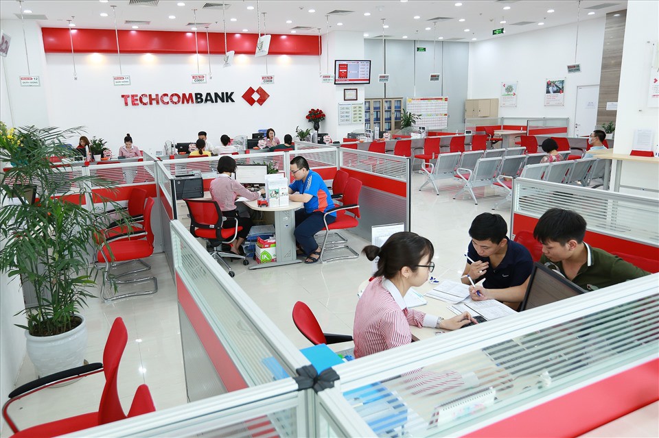 TCB tăng mạnh sau khi Techcombank công bố kết quả kinh doanh quý I/2024