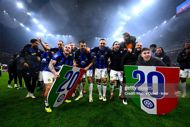 Inter Milan đã đánh dấu chức vô địch Serie A&nbsp;thứ 20 trong lịch sử. Họ chính thức vượt qua AC Milan khi có nhiều hơn 1 chức vô địch.&nbsp;