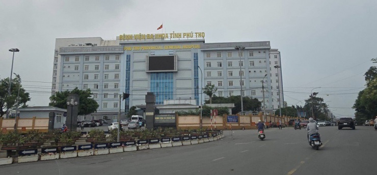 Bệnh viện đa khoa tỉnh Phú Thọ, nơi nam sinh N.H.Đ. đang điều trị. Ảnh PV
