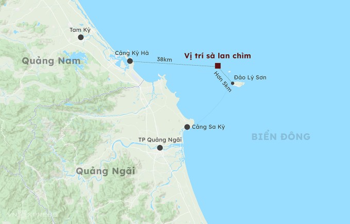 Vị trí sà lan bị chìm. Đồ họa: Khánh Hoàng