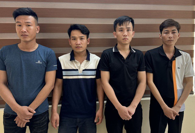 Chú rể Phùng Văn Chung và 3 người bạn của mình gồm: Minh, Ba, Nam (từ phải qua) dương tính với ma túy. Ảnh: Công an Thanh Hóa