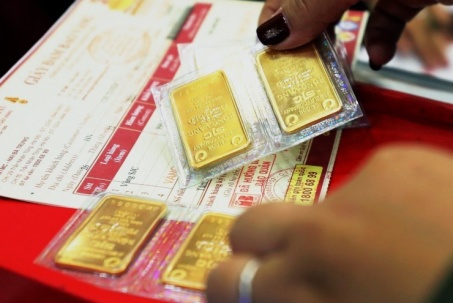 Giá vàng hôm nay 24/4: Vàng SJC tăng 1,5 triệu đồng sau phiên đấu thầu vàng miếng