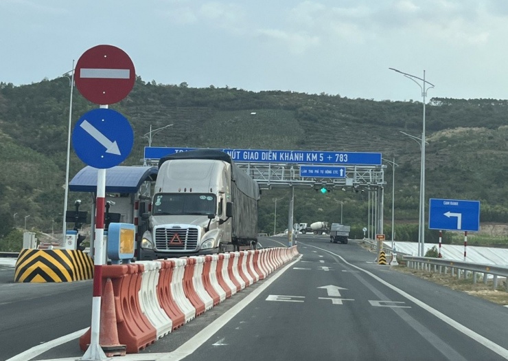 Trên cao tốc Nha Trang - Cam Lâm đã đặt 4 trạm thu phí.