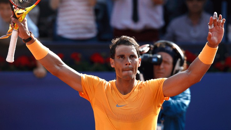 2. Kỷ lục vô tiền khoáng hậu: Nadal không chỉ là "Vua đất nện" với 14 lần đăng quang tại Roland Garros mà còn chinh phục kỷ lục không tưởng với ít nhất 10 lần vô địch tại 4 giải đấu lớn khác nhau gồm: Roland Garros (14) Barcelona Open (12), Monte Carlo và Rome cùng 10 lần vô địch.