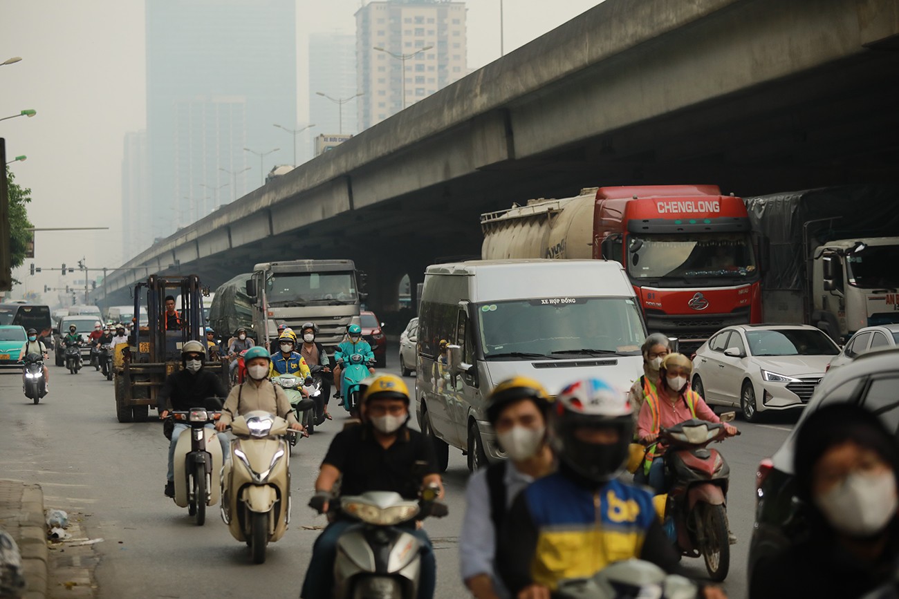 Tình hình giao thông ở Hà Nội trong ngày đầu nghỉ lễ - 6