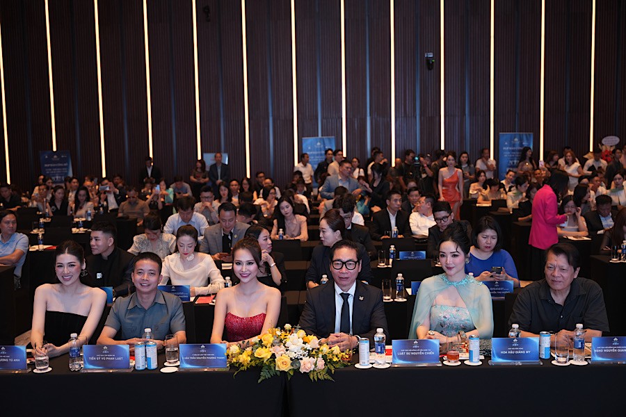  Hoa hậu Du lịch Việt Nam 2024 ngay sau khi công bố tuyển sinh đã nhận được sự quan tâm của đông đảo công chúng và sự hưởng ứng nhiệt tình của các cô gái trên khắp cả nước đăng ký tham gia cuộc thi.