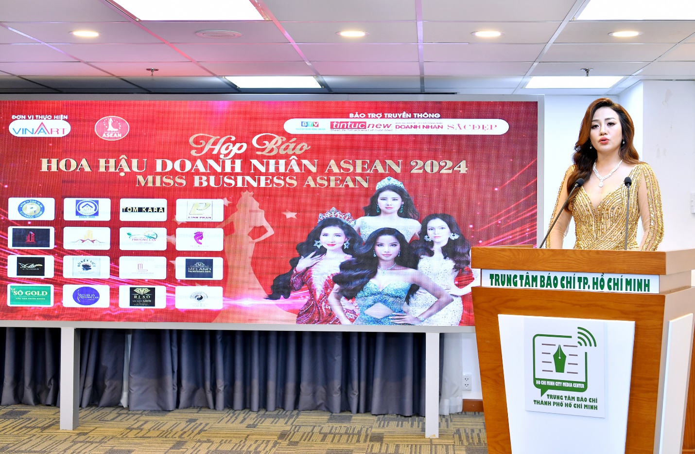 Ceo Lê Thị Kim Oanh – Trưởng ban cuộc thi Hoa hậu Doanh nhân Asean 2024 phát biểu