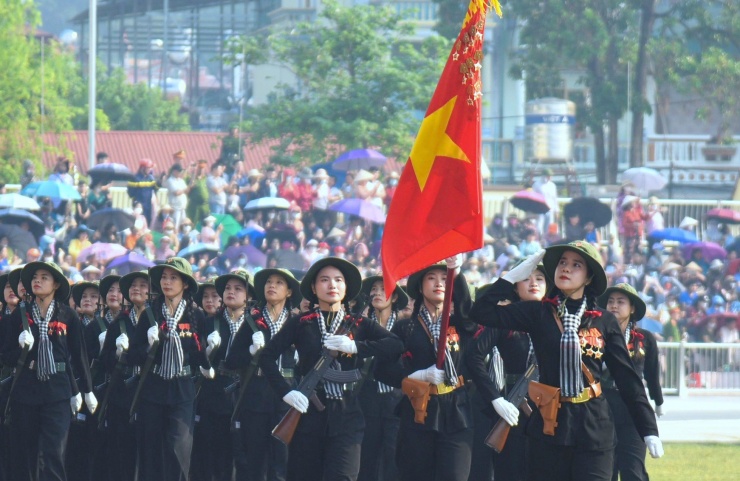 Khối nữ Du kích miền Nam.