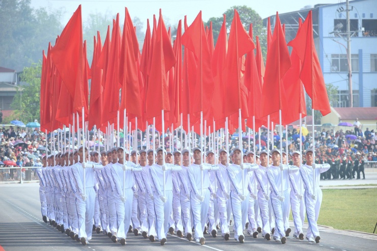 Khối Hồng kỳ.