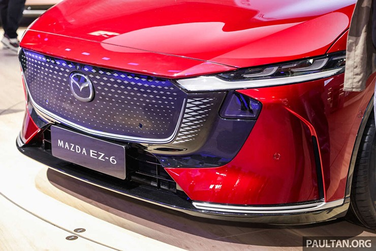 Mazda EZ-6 ra mắt, mẫu xe điện kế nhiệm Mazda6 trong tương lai - 4