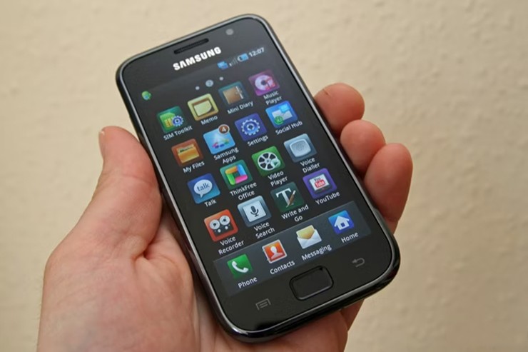 Chiếc Galaxy S thế hệ đầu tiên có tên ban đầu là&nbsp;Galaxy i9000.