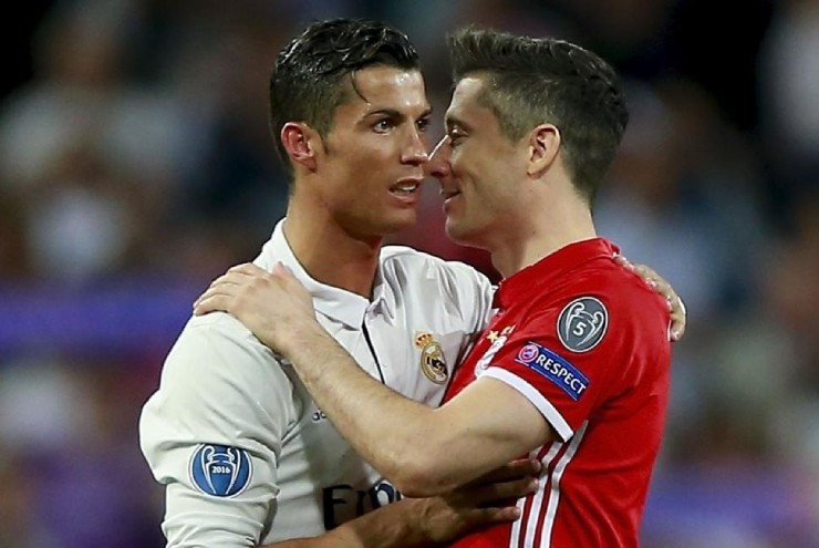 Lần gần nhất 2 đội gặp nhau, Ronaldo vẫn còn thi đấu cho Real còn Bayern vẫn có Lewandowski
