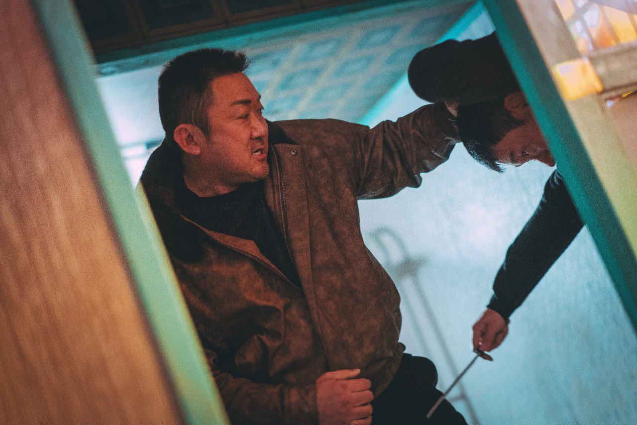 Tại thị trường Hàn Quốc, phim "Vây hãm: Kẻ trừng phạt" đạt tỉ lệ đặt trước lên đến 95% với hơn 830.000 vé