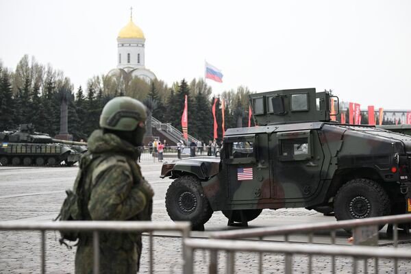 Xe đa dụng với tính năng cơ động cao (HMMWV) do Mỹ sản xuất. Ảnh: SPUTNIK