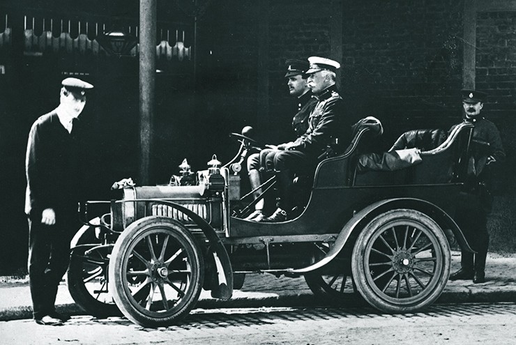 Ngắm xe siêu sang Rolls-Royce đầu tiên có tuổi đời 120 tuổi