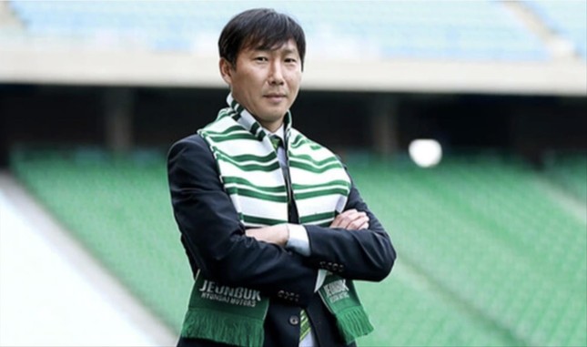 Ông Kim Sang-sik đang là ứng viên hàng đầu cho ghế HLV trưởng đội tuyển Việt Nam