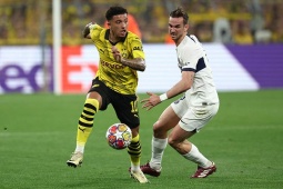 Sancho trình diễn đẳng cấp cao cho Dortmund, rê dắt hơn cả đội hình PSG
