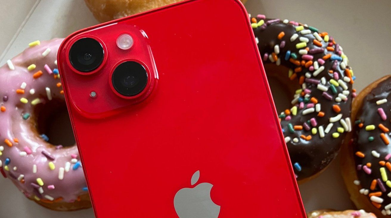 iPhone 15 sẽ có màu đỏ Product) RED?
