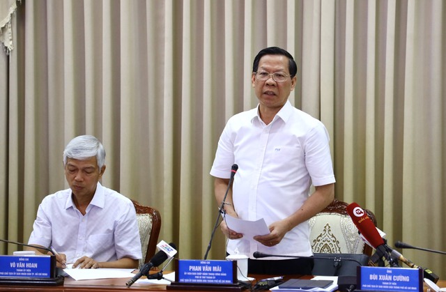 Chủ tịch UBND TP HCM Phan Văn Mãi phát biểu chỉ đạo tại phiên họp. Ảnh: TTBC TP HCM