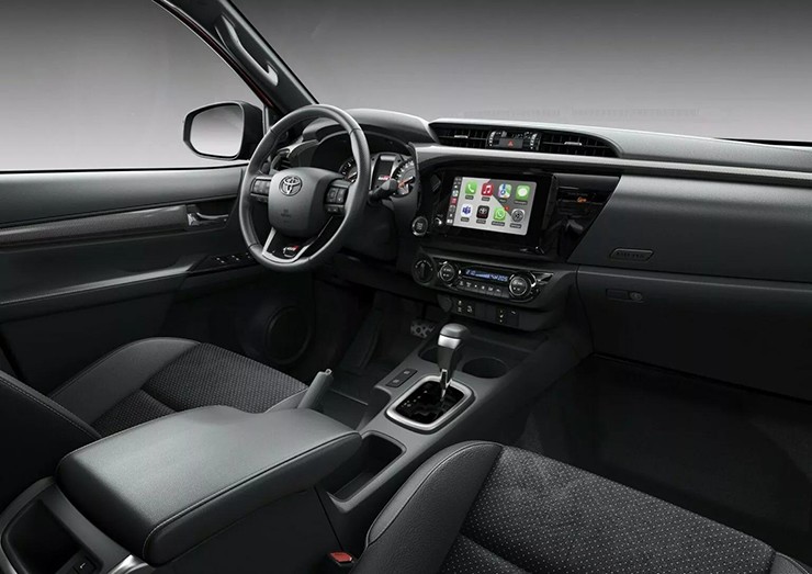 Toyota Hilux GR Sport II 2024 chốt giá từ 1,58 tỷ đồng, đắt hơn Ranger Raptor