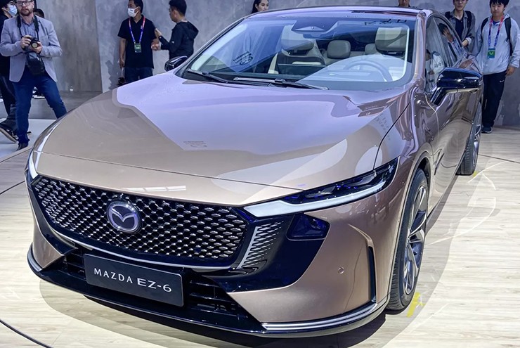 Cận cảnh xe điện Mazda EZ-6 vừa ra mắt
