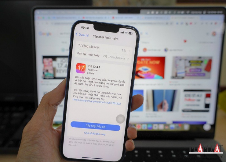 Cập nhật iOS 17.4.1 cho iPhone. Ảnh: TIỂU MINH