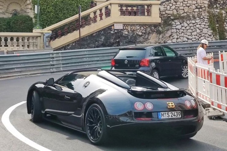 A series of super rare Bugatti Veyron cars confiscated in Europe - 7