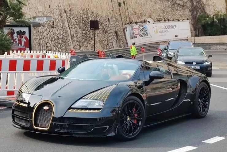 A series of super rare Bugatti Veyron cars confiscated in Europe - 8