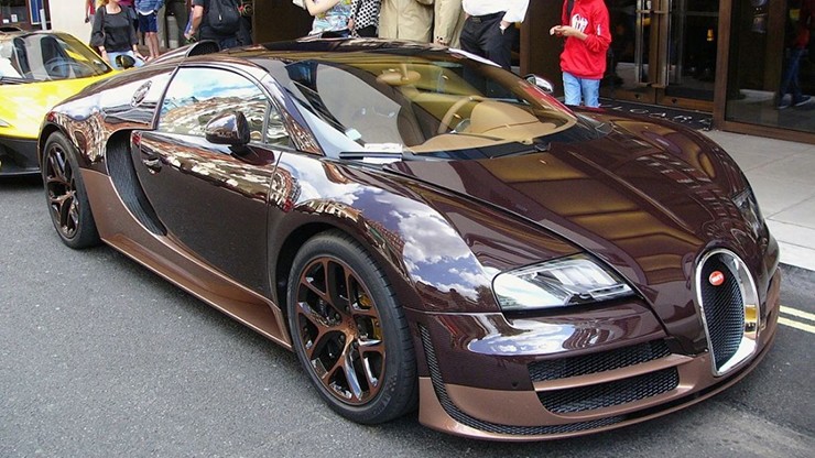 A series of super rare Bugatti Veyron cars confiscated in Europe - 11