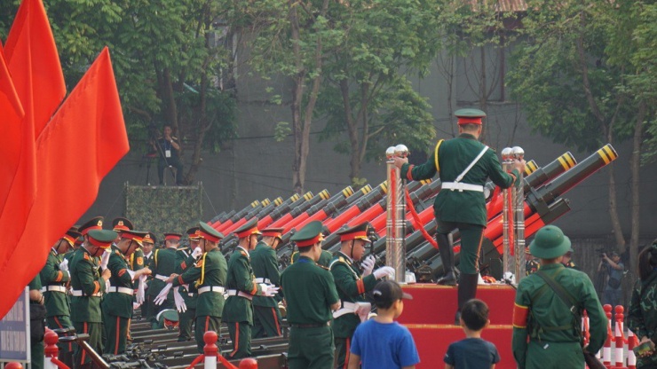 Lữ đoàn pháo binh 45 thuộc Binh chủng pháo binh là đơn vị được giao trọng trách thực hiện nghi thức bắn 21 loạt đại bác trong Lễ kỷ niệm 70 năm Chiến thắng Điện Biên Phủ. Ảnh: Xuân Nguyễn.