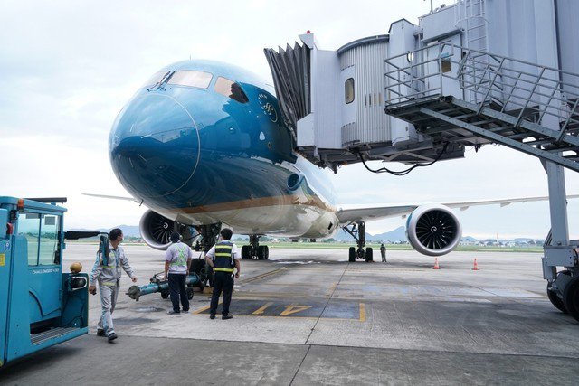 Các hãng hàng không trong nước đối mặt với thách thức thiếu hụt tàu bay.