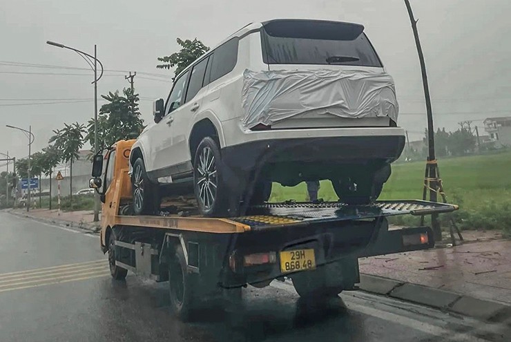 Lexus GX thế hệ mới xuất hiện tại Việt Nam - 2