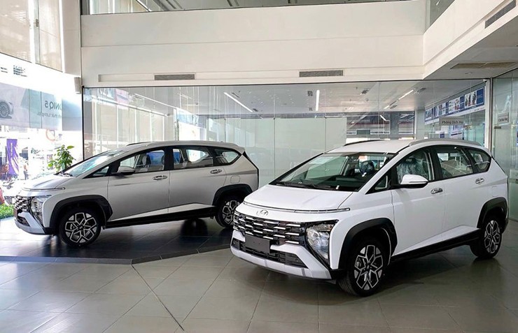 Ảnh thực tế Hyundai Stargazer X 2024 tại đại lý Việt Nam - 1