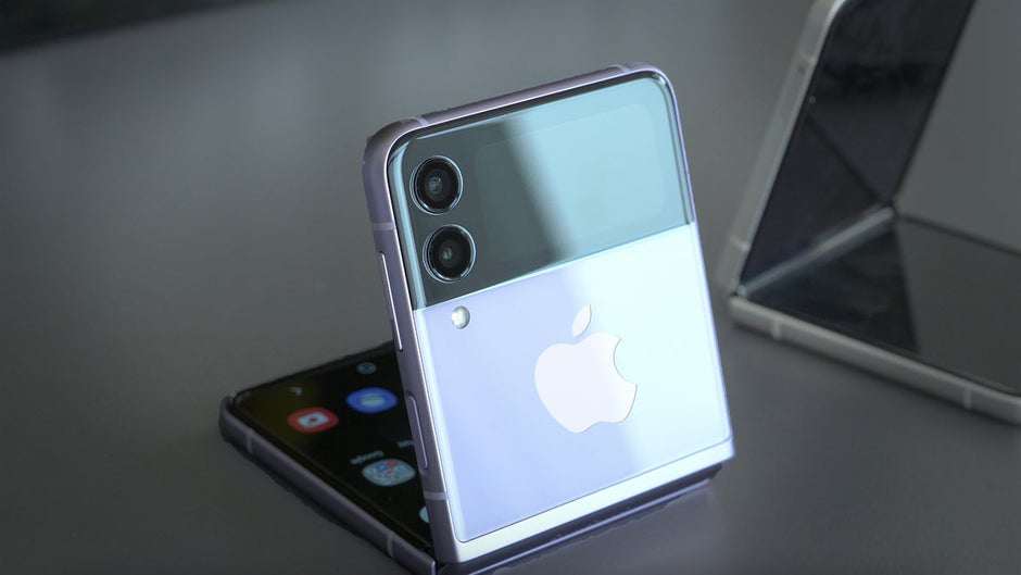 Ảnh concept iPhone Flip.