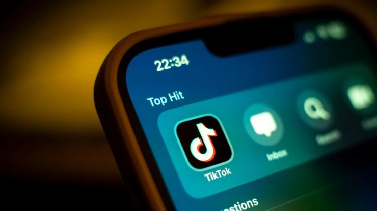 TikTok kiện Mỹ sau khi ông Biden ký luật buộc công ty mẹ của ứng dụng này là ByteDance phải thoái vốn khỏi TikTok nếu không ứng dụng này sẽ bị cấm hoàn toàn tại Mỹ. Ảnh minh họa: GETTY IMAGES