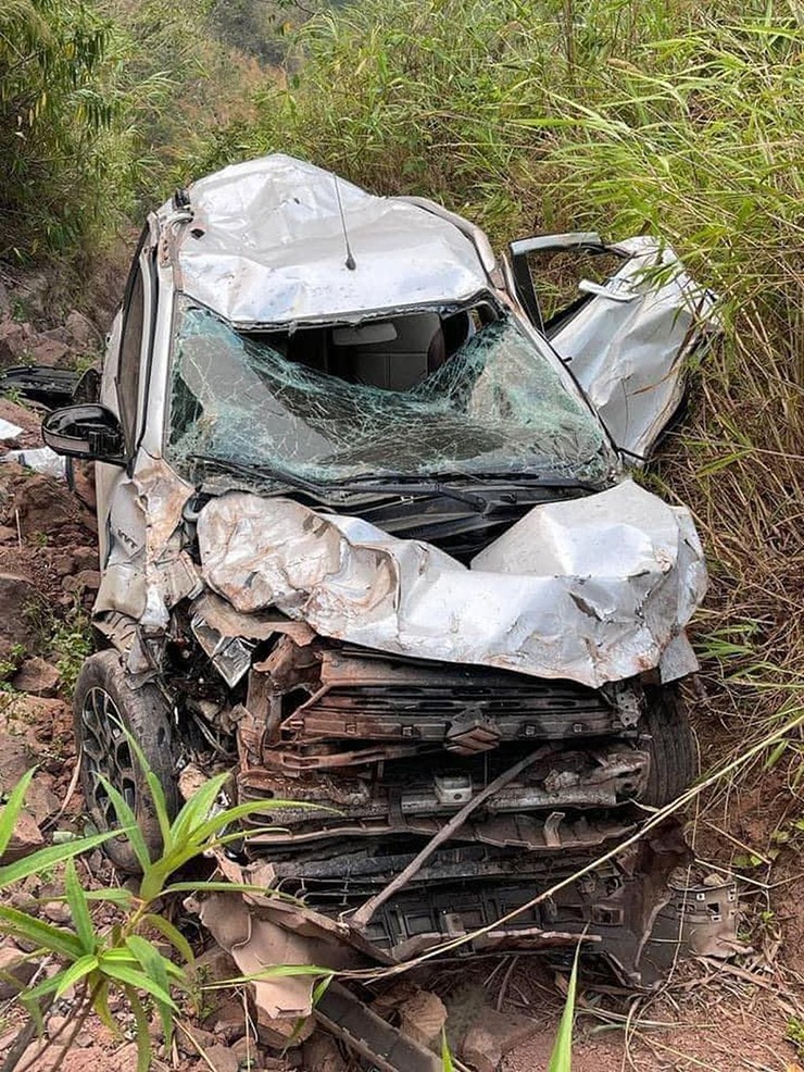 Suzuki XL7 rơi xuống vực tại Điện Biên và cái kết đầy 