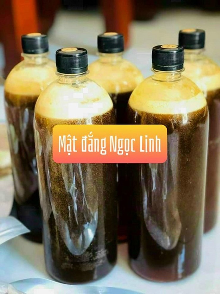 Ngoài các loại mật ong rừng quen thuộc, ở Tây Nguyên có một loại mật ong siêu hiếm được khai thác tại vùng núi Ngọc Linh, thuộc huyện Đắk Glei, đó là mật ong đắng Ngọc Linh.
