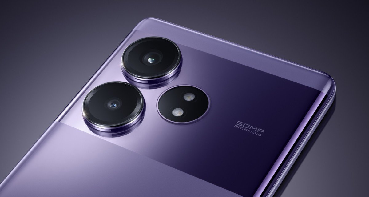 Close-up of the rear camera of Realme GT Neo 6.