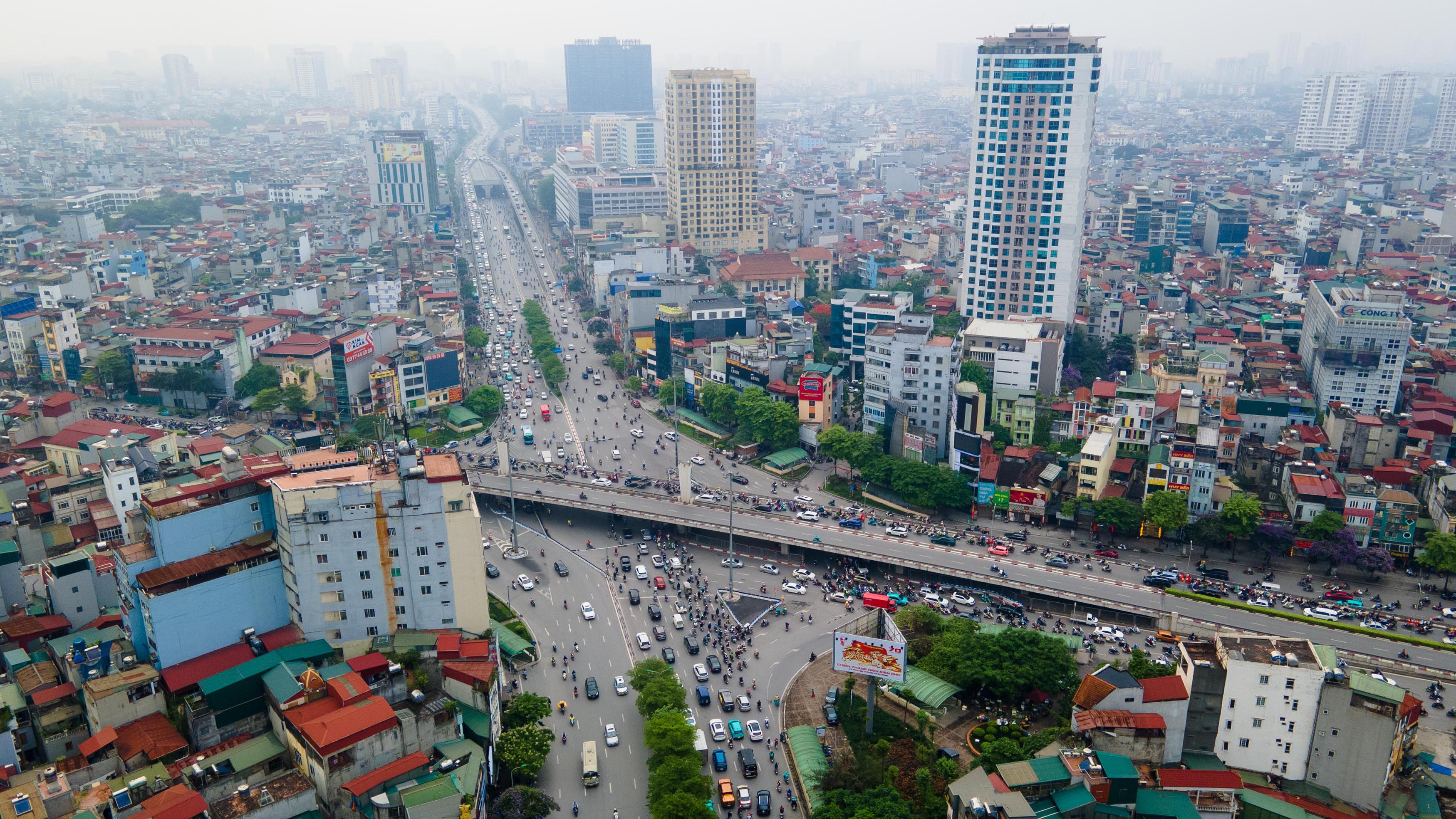 &nbsp;Dự án đầu tư xây dựng tuyến Vành đai 2 trên cao đoạn từ Ngã Tư Sở đến Cầu Giấy có điểm đầu kết nối với đường Vành đai 2 trên cao xây dựng tại nút giao Ngã Tư Sở.