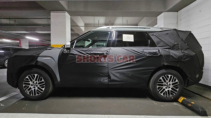 New generation Hyundai Palisade caught in camouflage - 2