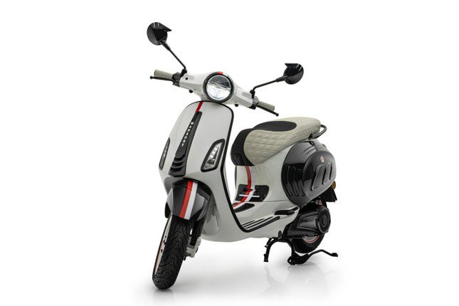 Vespa điện phiên bản đặc biệt chỉ có 99 chiếc trên toàn thế giới - 1