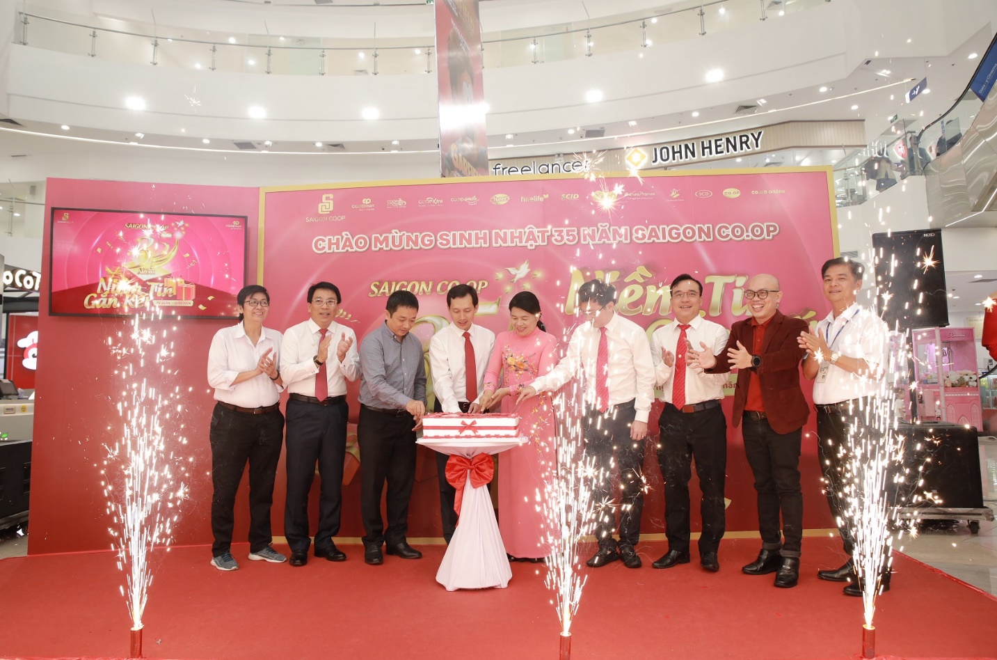 Saigon Co.op – nhà bán lẻ thuần Việt lâu đời tại Việt Nam - 1