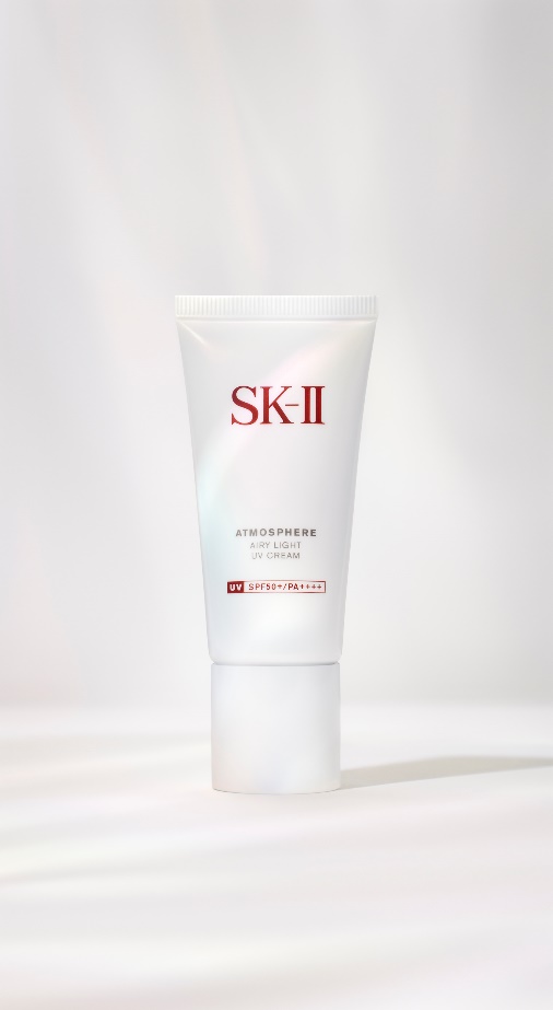 Tỏa sáng rạng rỡ từ sâu bên trong với bộ sản phẩm dưỡng sáng da của SK-II - 2