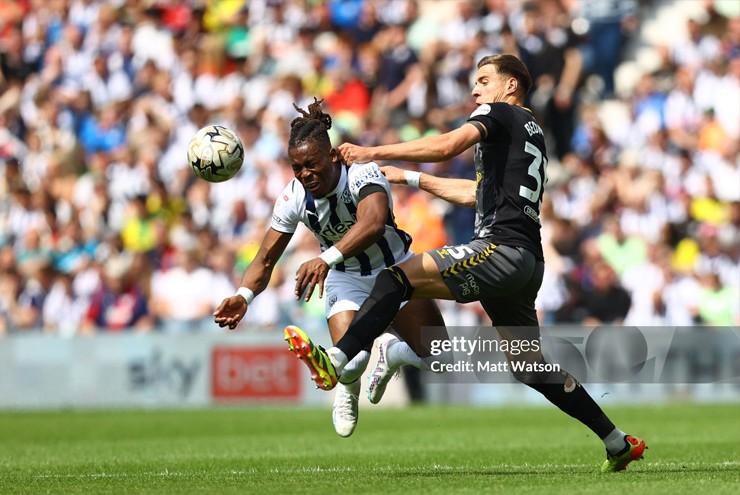 Video bóng đá West Brom - Southampton: "Người nhện" tỏa sáng, chờ định đoạt lượt về (Playoff NHA)