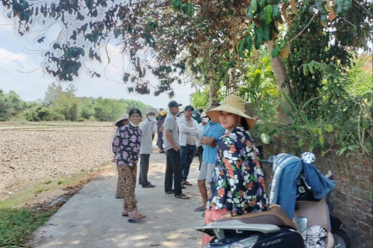 Sau tiếng nổ lớn, phát hiện người đàn ông tử vong trong vườn nhà. Ảnh: TN